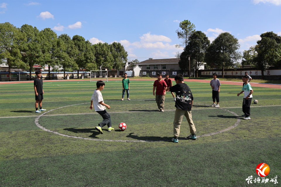 哥们踢球特, src, 球教练高帆